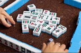 Expat.Guide AES Event Aprende A Jugar Al Mahjong