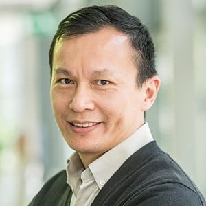 JCU Postgraduate Passages Navigating Research & Networking in the Next Normal Professor Teck Yong Eng